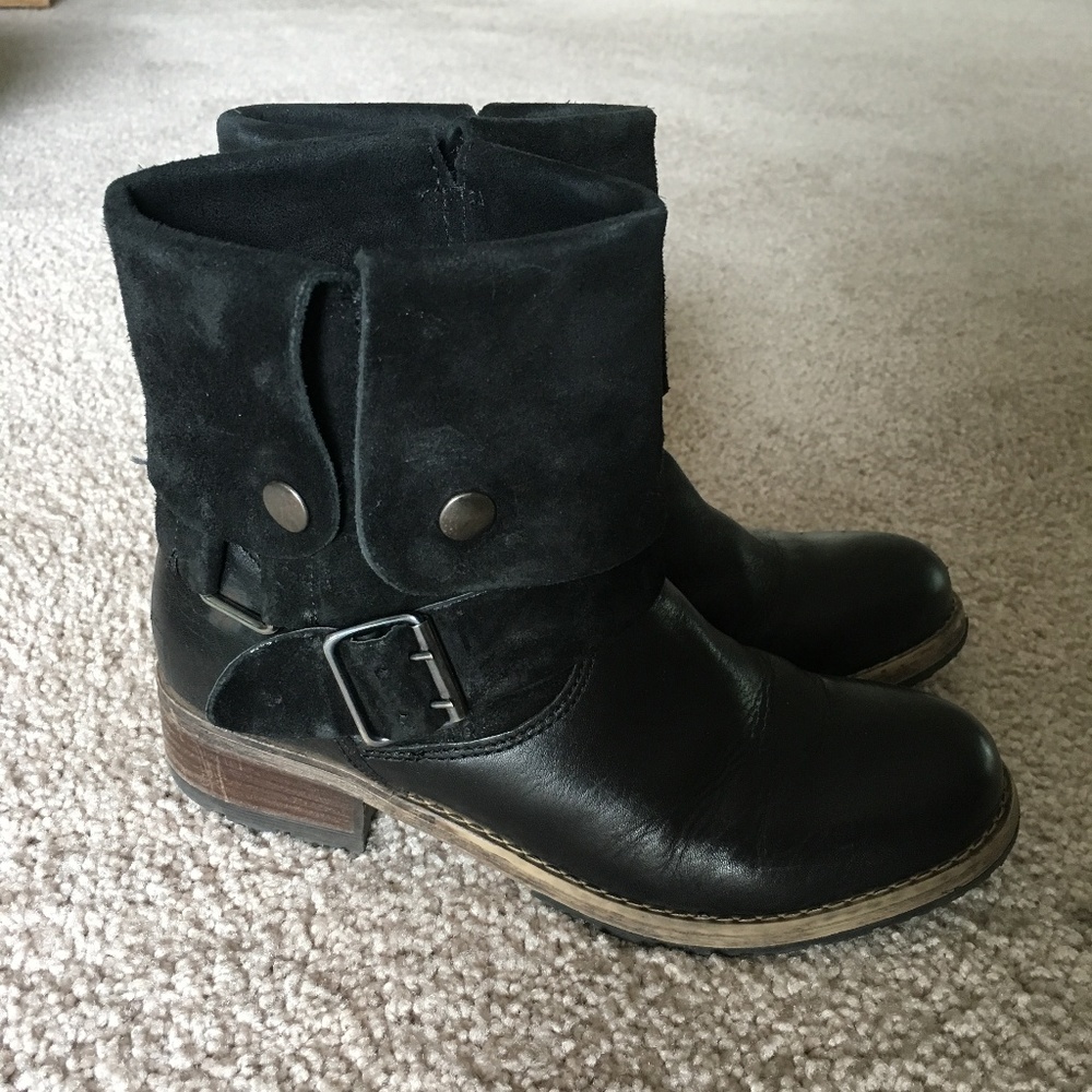 Clarks black leather boots